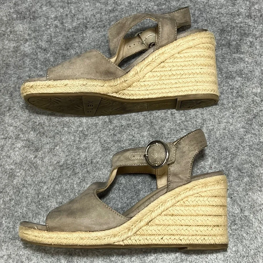 Comfortiva Memory Foam Wedge Sandals Women's Tan Suede Espadrille‎ Size 6.5